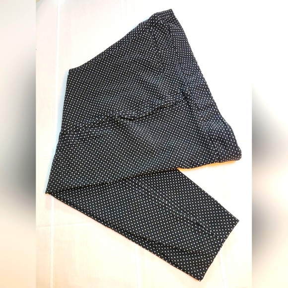 Black with white pocodot Capri pants - Picture 1 of 2